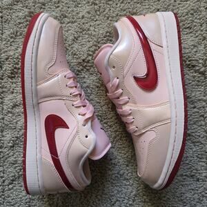 Wmns Air Jordan 1 SE Low Patent Valentine's Day Brand New Sz 10